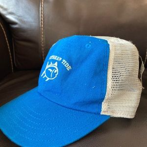 Southern Tide Youth Skipjack Trucker Hat NWT